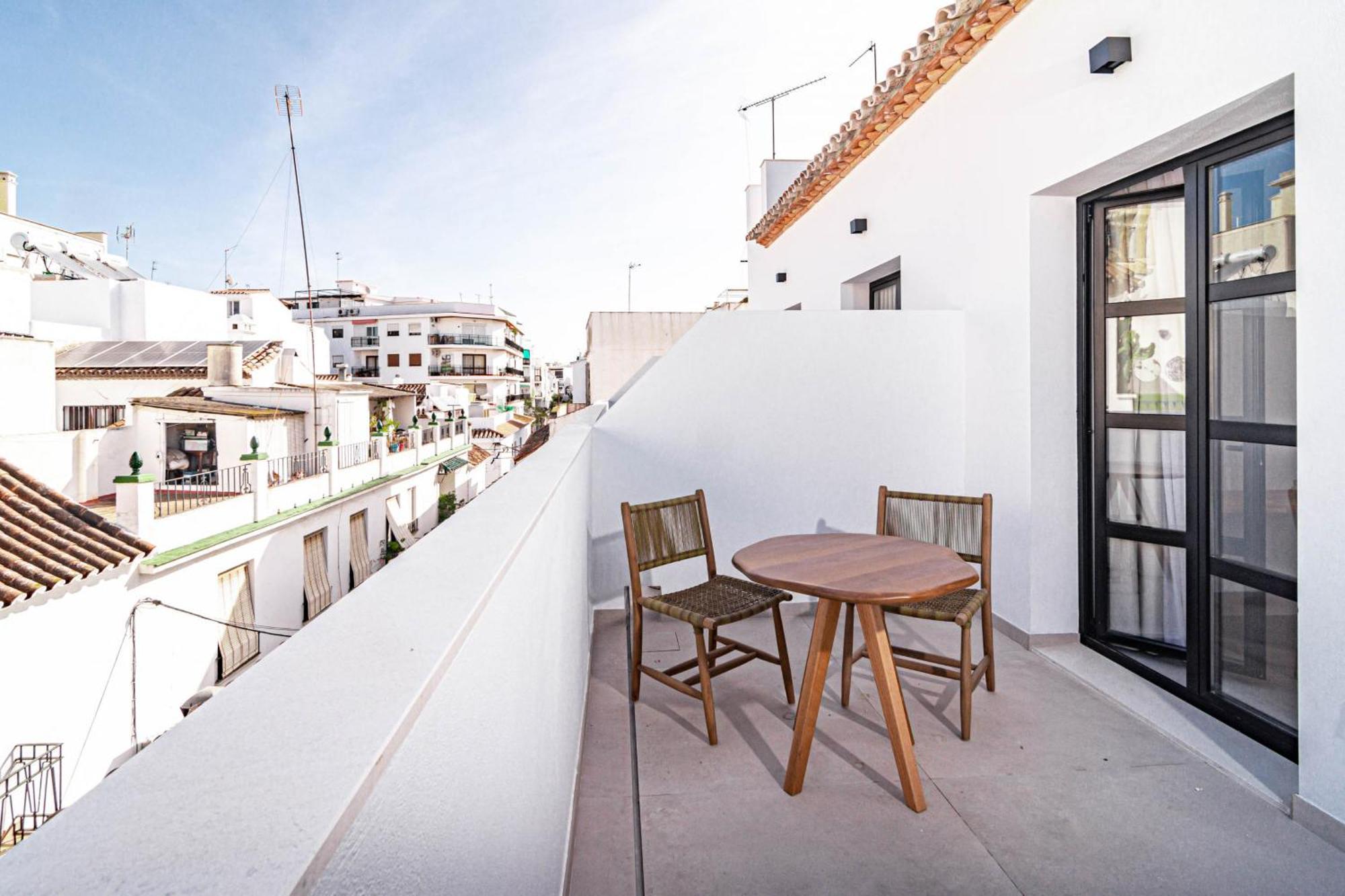 Seaclub Suites Estepona Exteriör bild