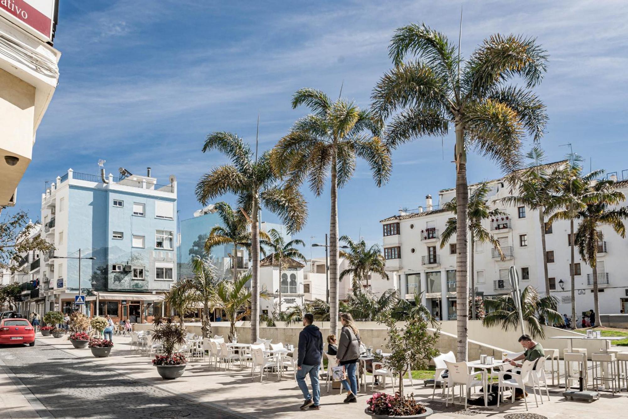Seaclub Suites Estepona Exteriör bild
