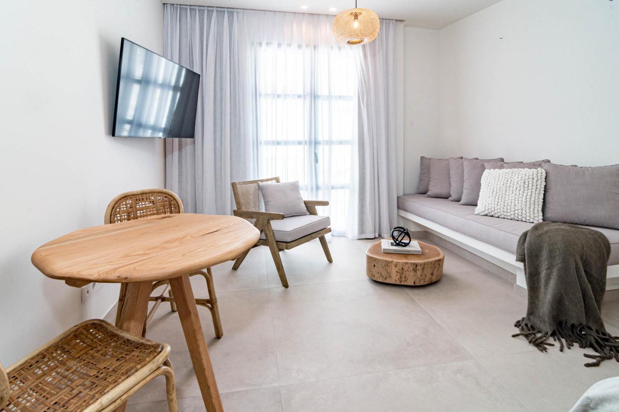 Seaclub Suites Estepona Exteriör bild